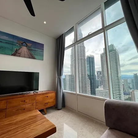 Sky Suites Klcc By Genesis Kuala Lumpur Exterior photo