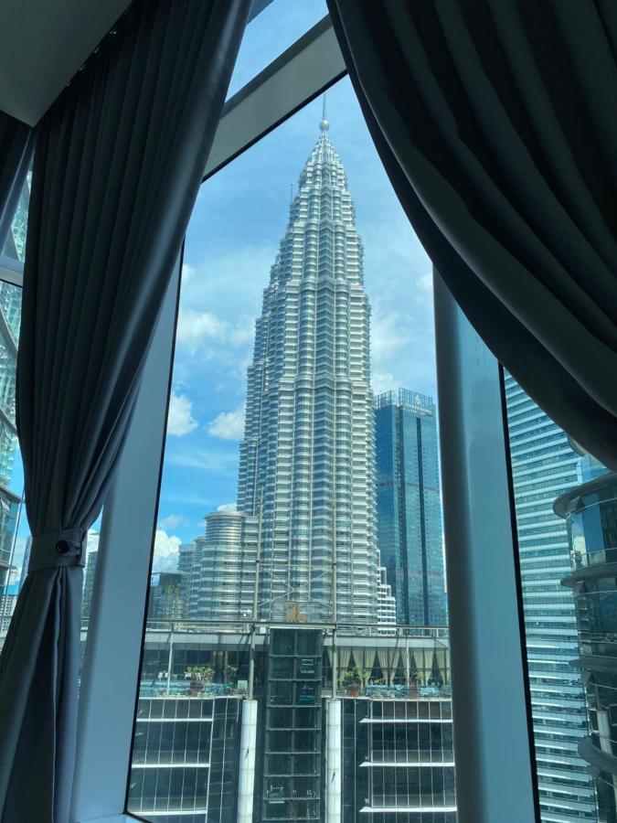 Sky Klcc By Genesis *