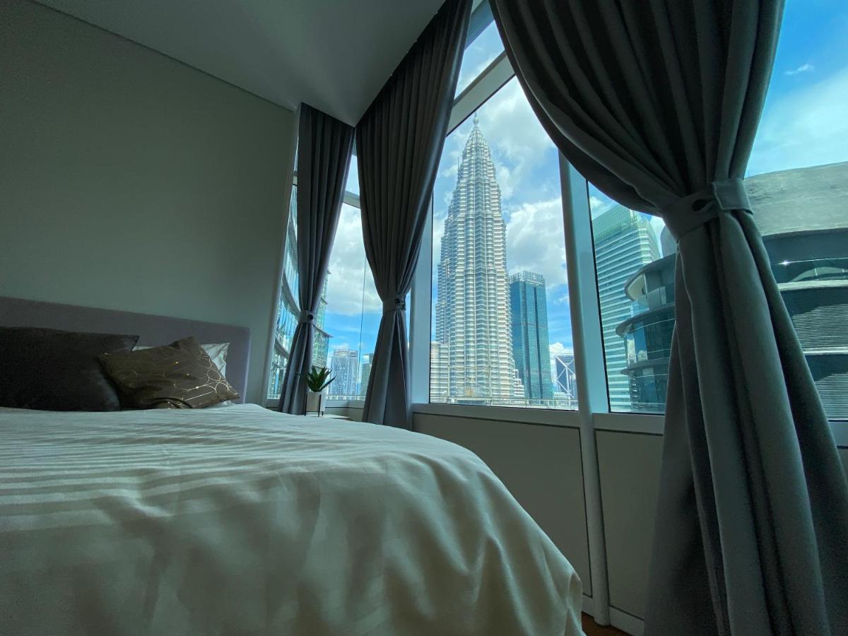 Sky Klcc By Genesis